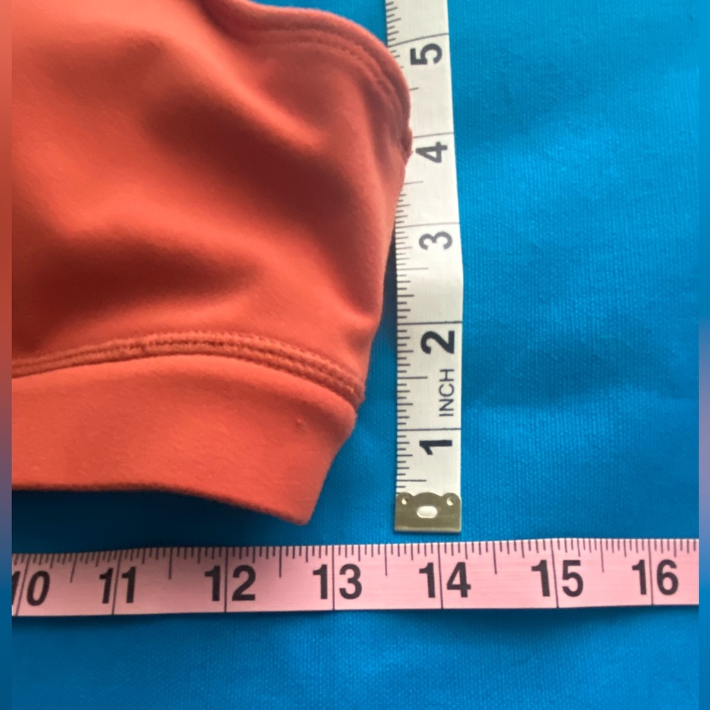 NWOT- P’tula sports bra - Picture 4 of 5